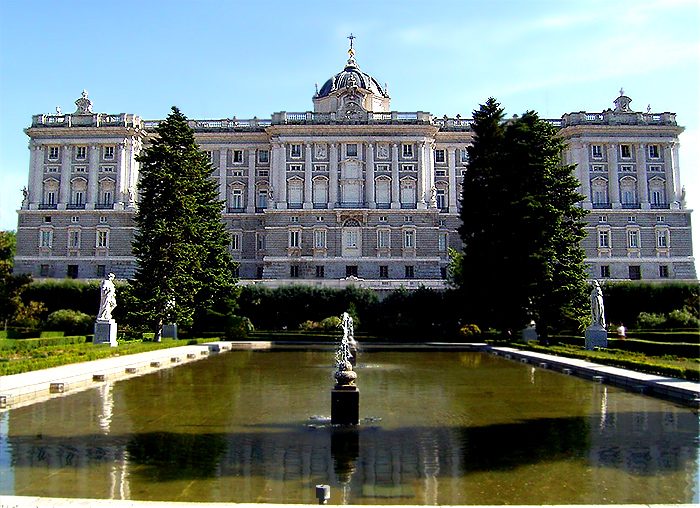 Madrid-in-Spain_Palacio-Real_2342