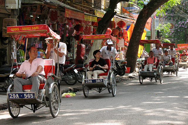 rickshaw-hanoi